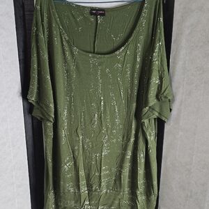 Free Kisses Green Sparkling Women's Top